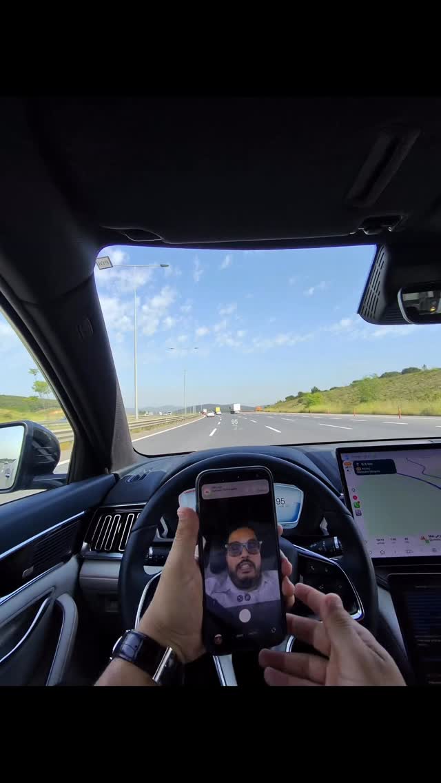 هل يتيح الذكاء الاصطناعي العمل أثناء التنقل؟